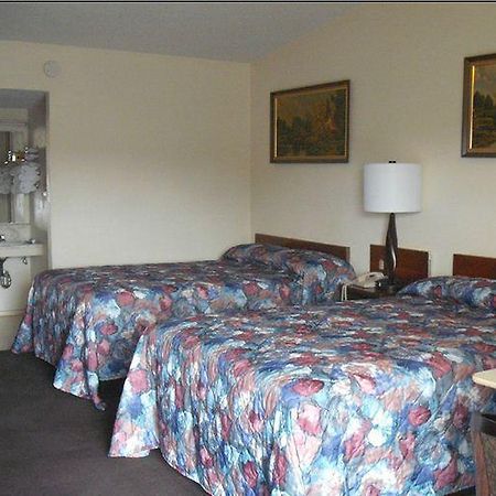 Caravan Inn Stephenville Room photo